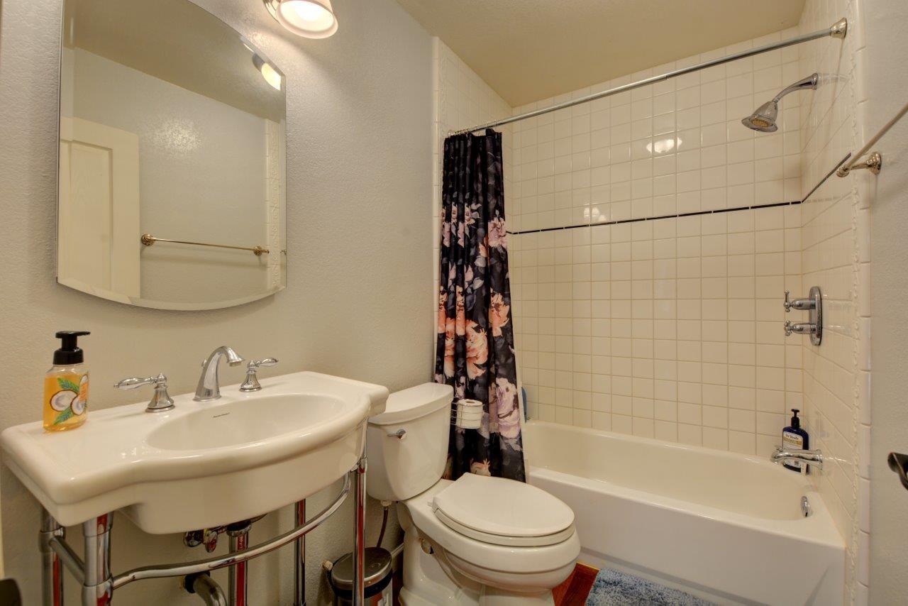 2140 Knowles Road Medford, OR 97501 - Photo 17 of 34 16