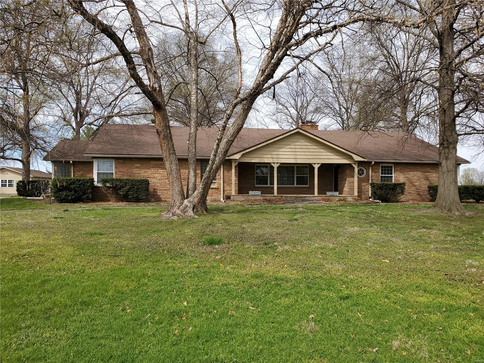 1101 West Pontoon Road Granite City, IL 62040 - Photo 1 of 16 Gallery Image 1