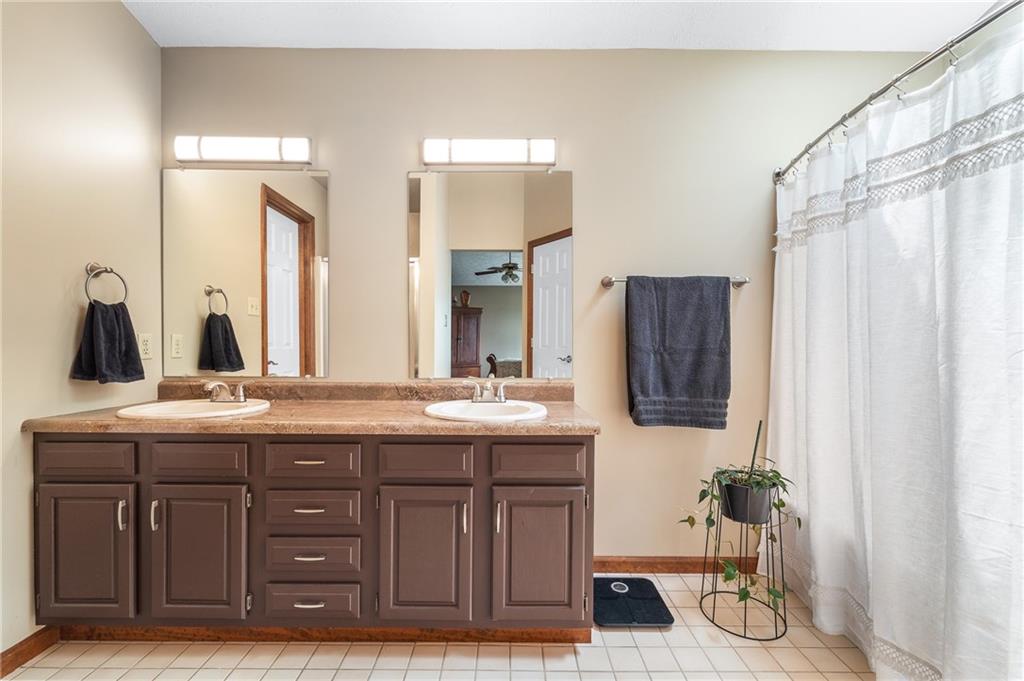 626 Hemlock Road Coraopolis, PA 15108 - Photo 24 of 47 Gallery Image 24