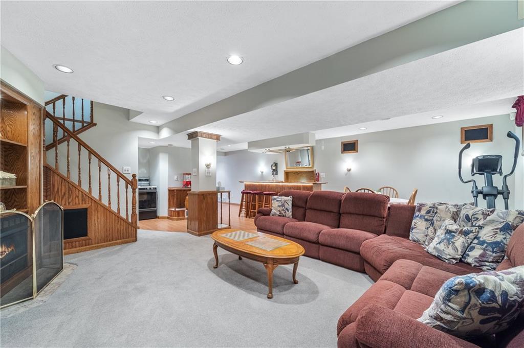 626 Hemlock Road Coraopolis, PA 15108 - Photo 34 of 47 Gallery Image 34