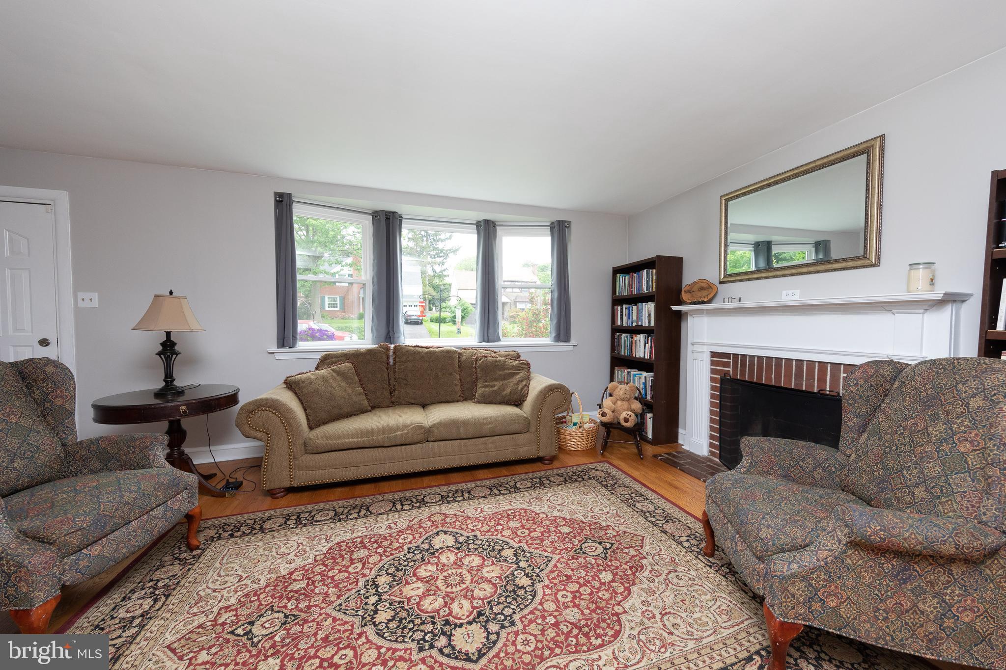 729 Brooke Road Glenside, PA 19038 - Photo 2 of 30 Gallery Image 2