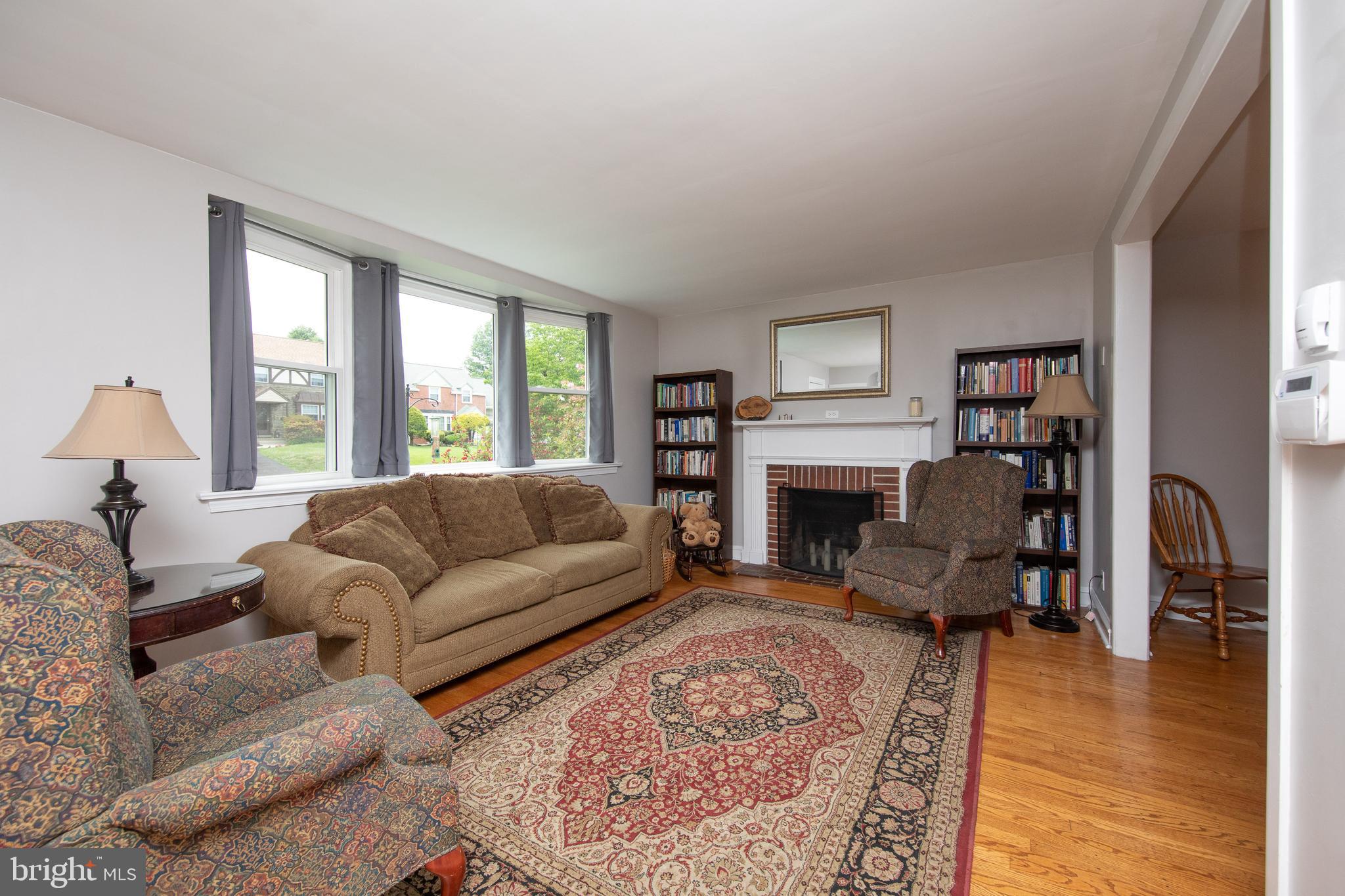 729 Brooke Road Glenside, PA 19038 - Photo 4 of 30 Gallery Image 4