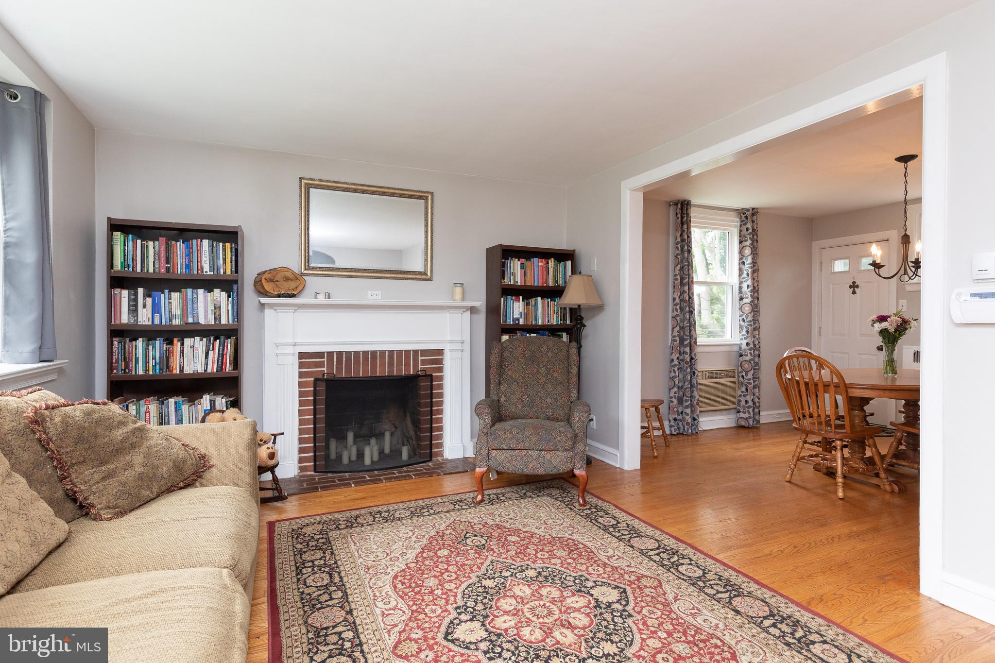 729 Brooke Road Glenside, PA 19038 - Photo 5 of 30 Gallery Image 5