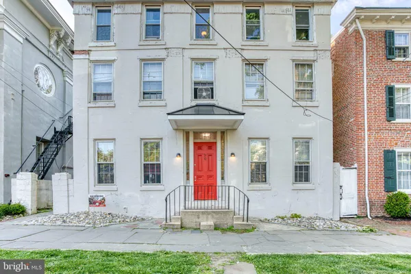 $1,850 | 307 Kings Highway East, Unit 2, Haddonfield, NJ 08033