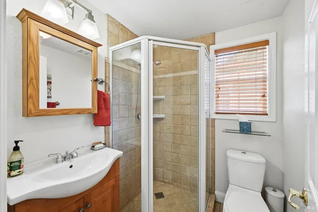 $890,000 | 735 Carr Avenue, Santa Rosa, CA 95404