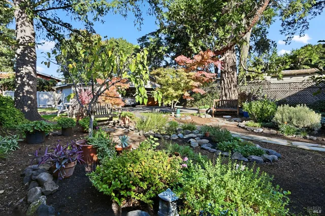 $890,000 | 735 Carr Avenue, Santa Rosa, CA 95404