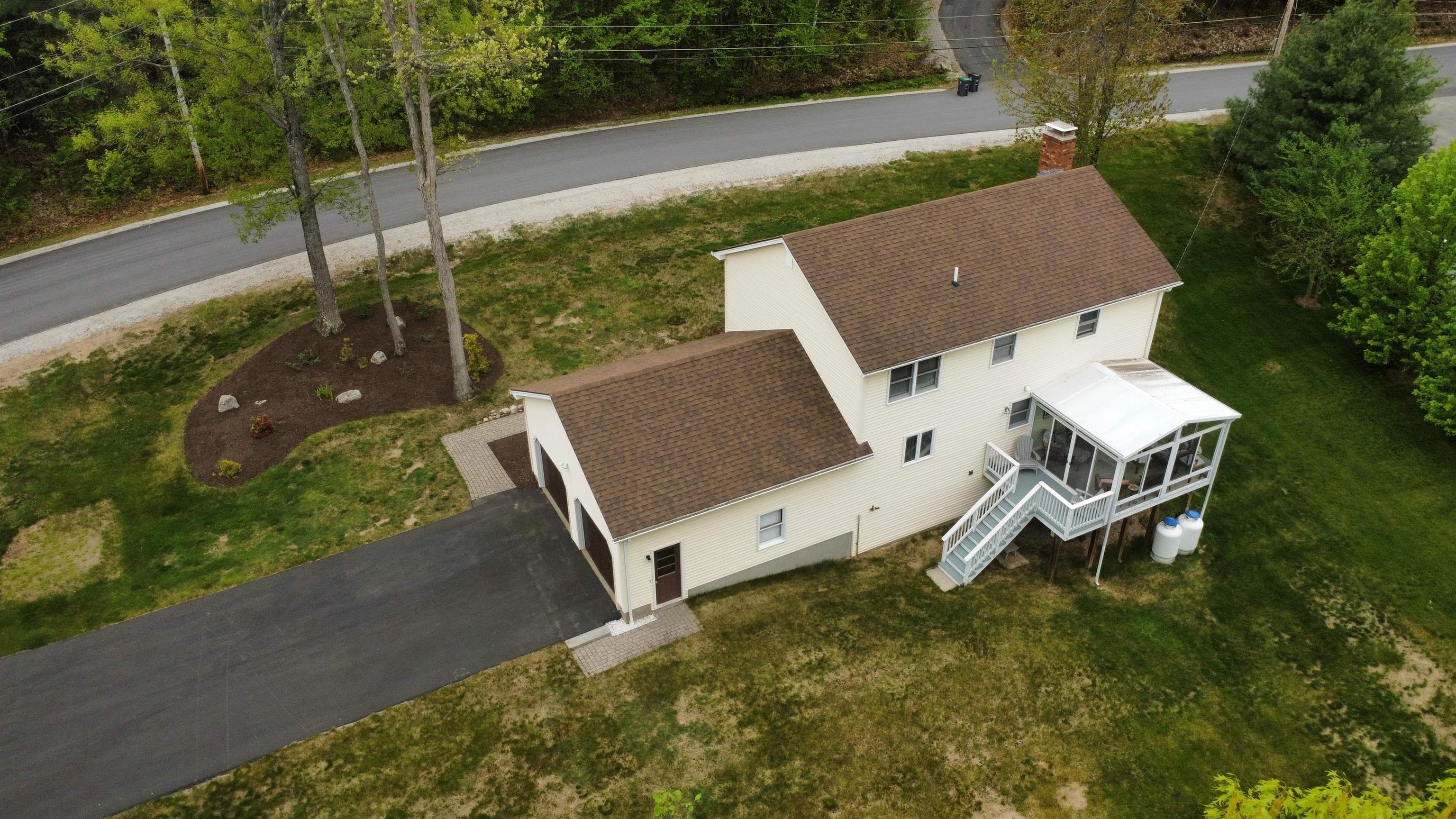 14 Cindy Drive Hooksett, NH 03106 - Photo 2 of 38