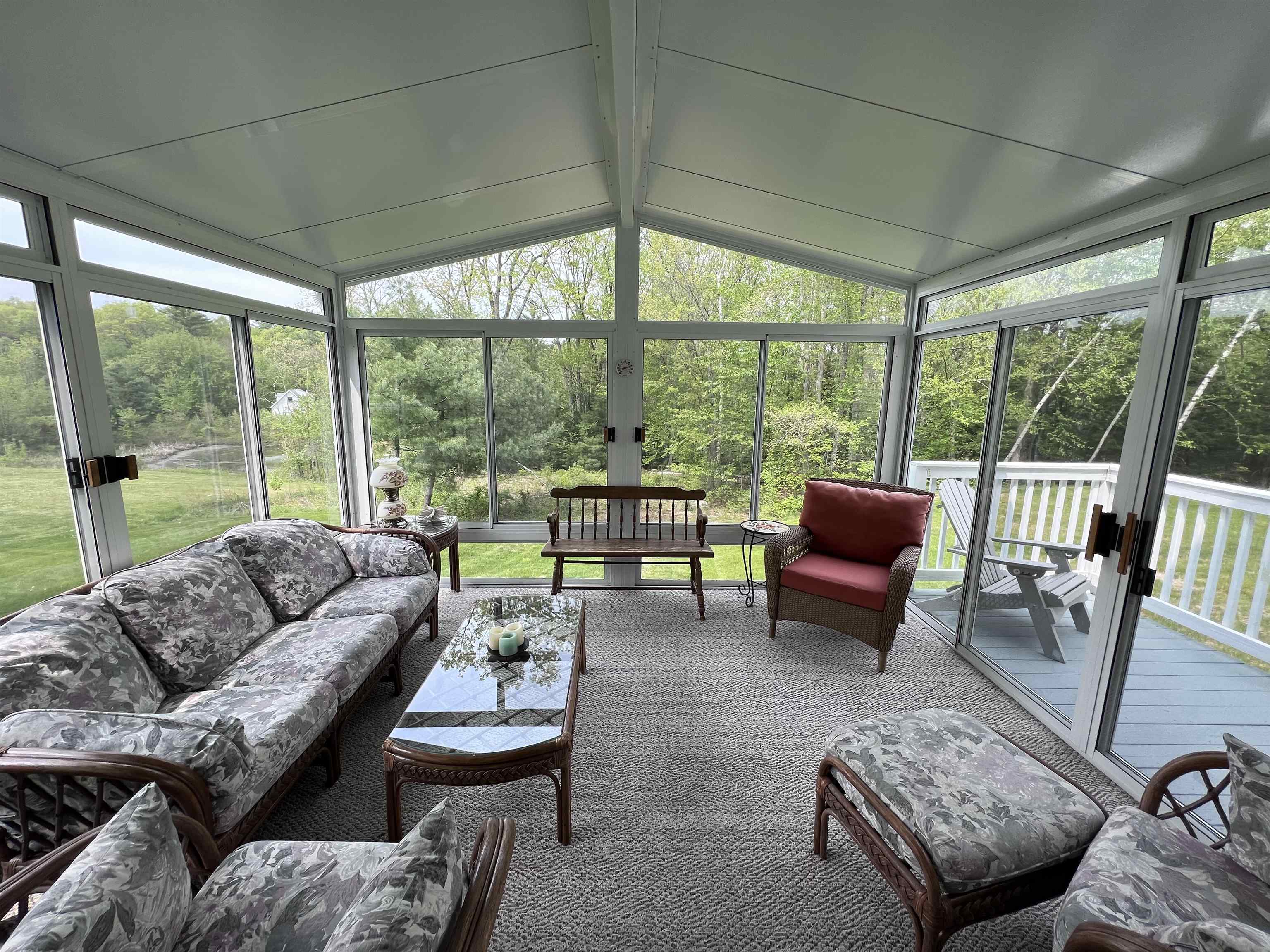 14 Cindy Drive Hooksett, NH 03106 - Photo 7 of 38