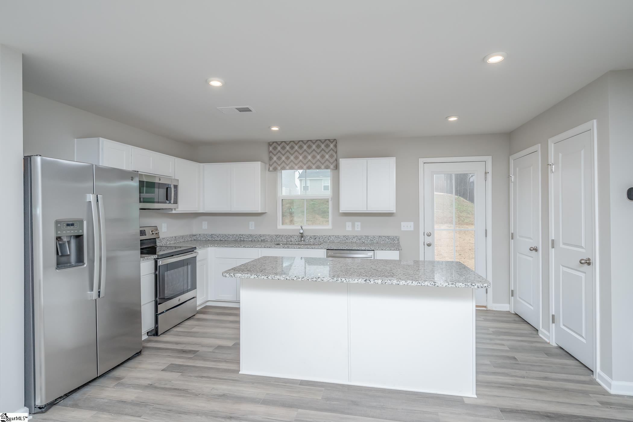 116 Lily Park Way Easley, SC 29642 - Photo 10 of 40