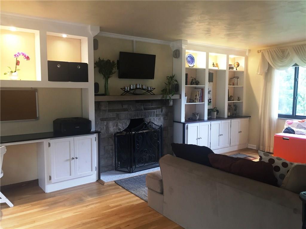 488 Haverhill Road Pittsburgh, PA 15228 - Photo 2 of 17