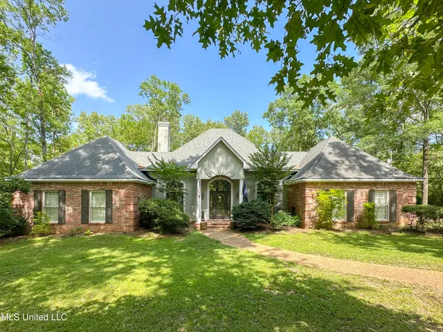 $679,900 | 1120 Ford Road, Terry, MS 39170