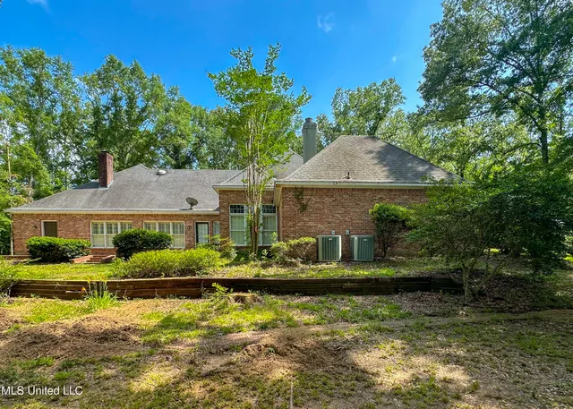 $679,900 | 1120 Ford Road, Terry, MS 39170