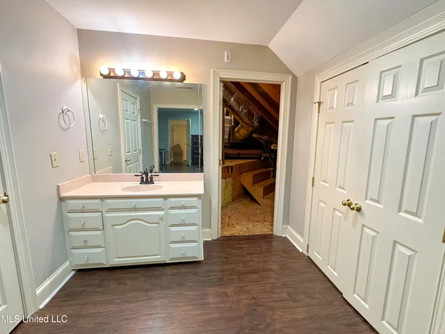 $679,900 | 1120 Ford Road, Terry, MS 39170