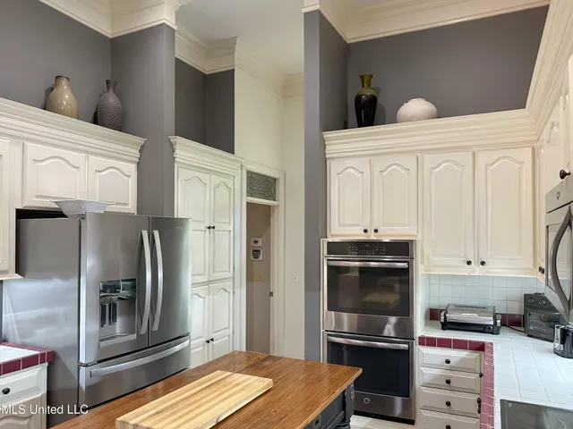 $679,900 | 1120 Ford Road, Terry, MS 39170