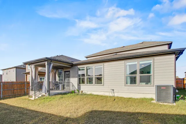 $2,500 | 205 Travers Stake Trail, Elgin, TX 78621