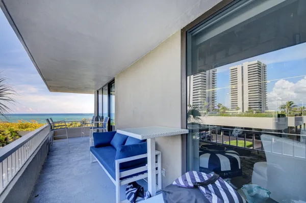 $8,500 | 5510 North Ocean Drive, Unit 2C, Singer Island, FL 33404