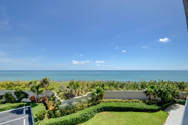 $8,500 | 5510 North Ocean Drive, Unit 2C, Singer Island, FL 33404
