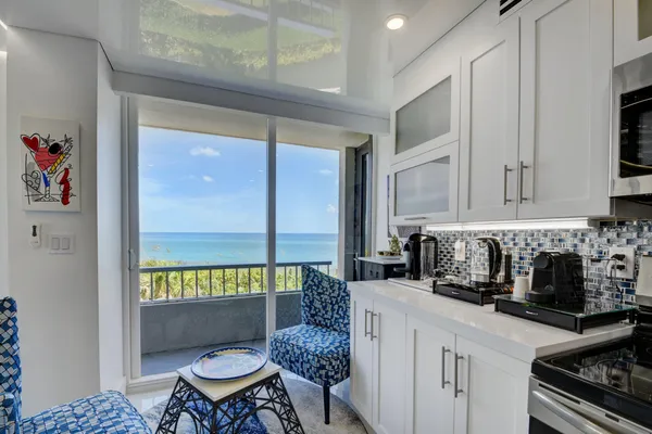 $8,500 | 5510 North Ocean Drive, Unit 2C, Singer Island, FL 33404