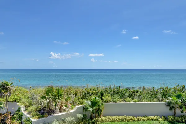 $8,500 | 5510 North Ocean Drive, Unit 2C, Singer Island, FL 33404