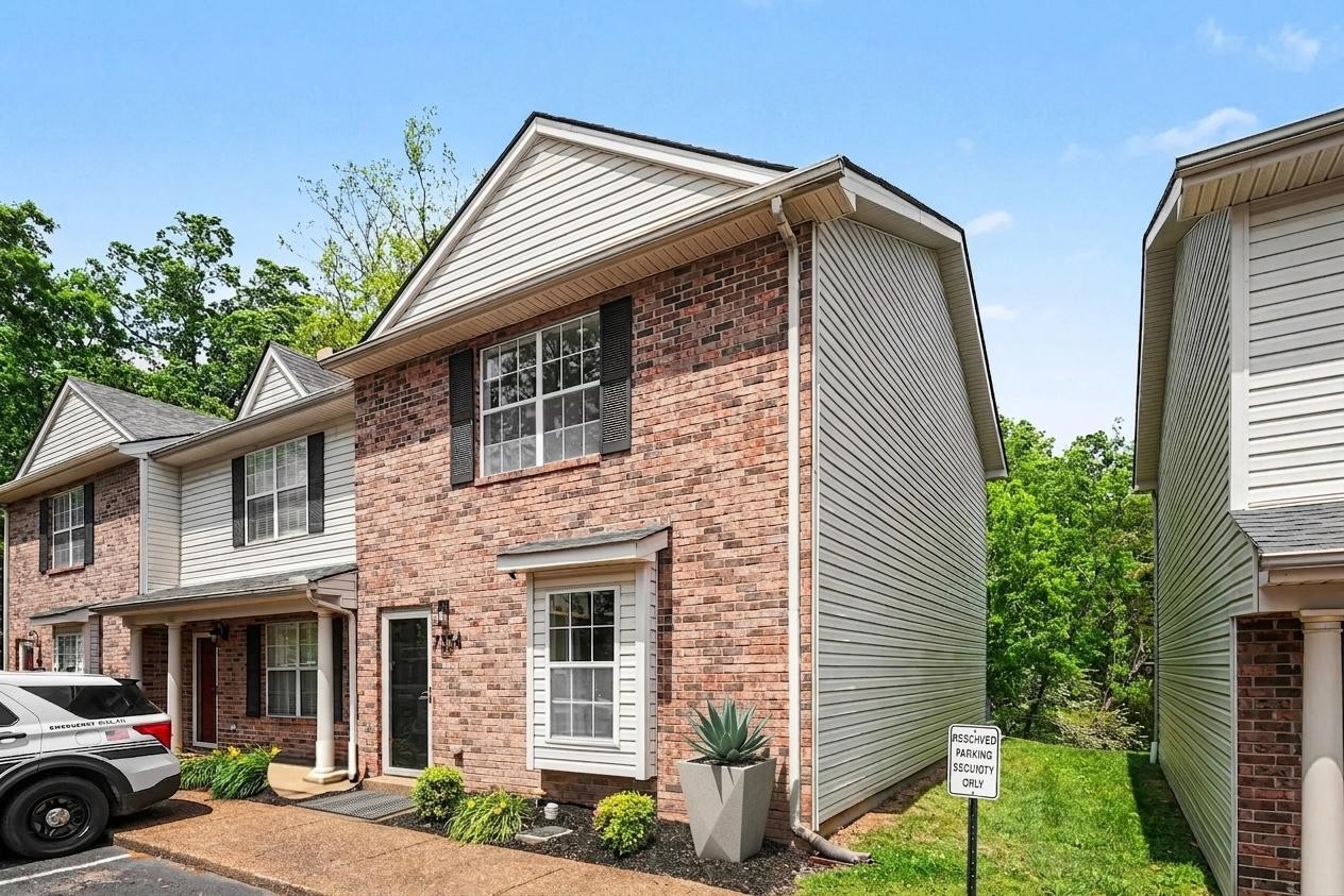 7334 Planters Road Fairview, TN 37062 - Photo 2 of 33