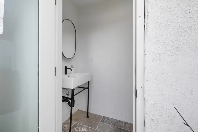 $2,850,000 | 236 Camellia Lane, Costa Mesa, CA 92627