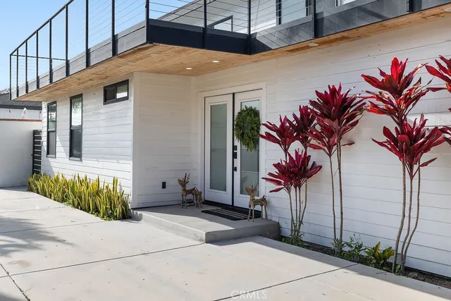 $2,850,000 | 236 Camellia Lane, Costa Mesa, CA 92627