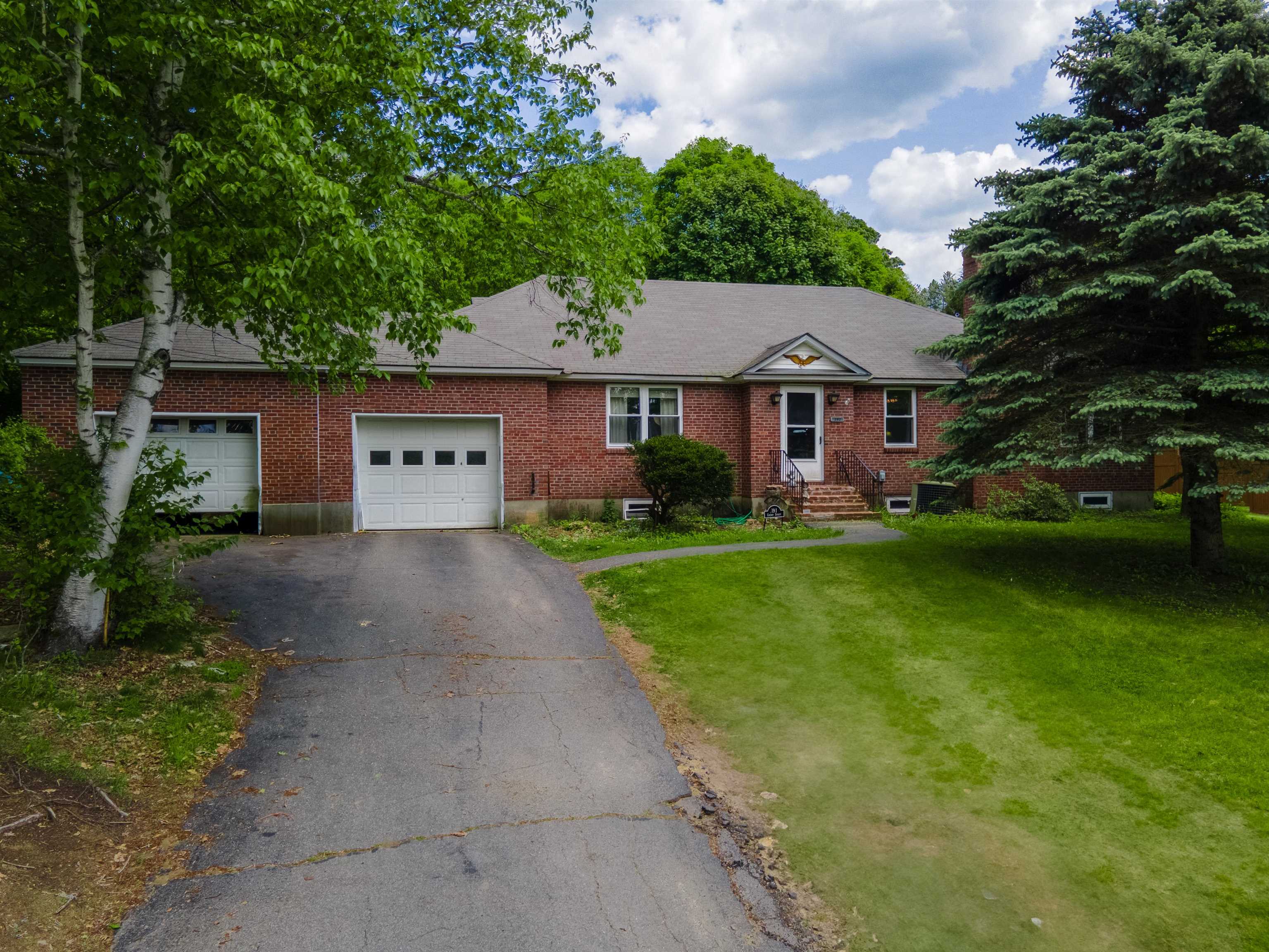 191 Cheney Street Newport, NH 03773 - Photo 4 of 36