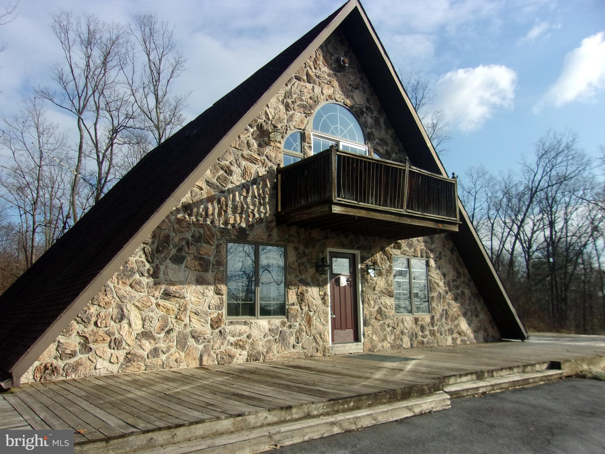 696 Huckleberry Road New Bloomfield, PA 17068 - Photo 6 of 75 Gallery Image 6