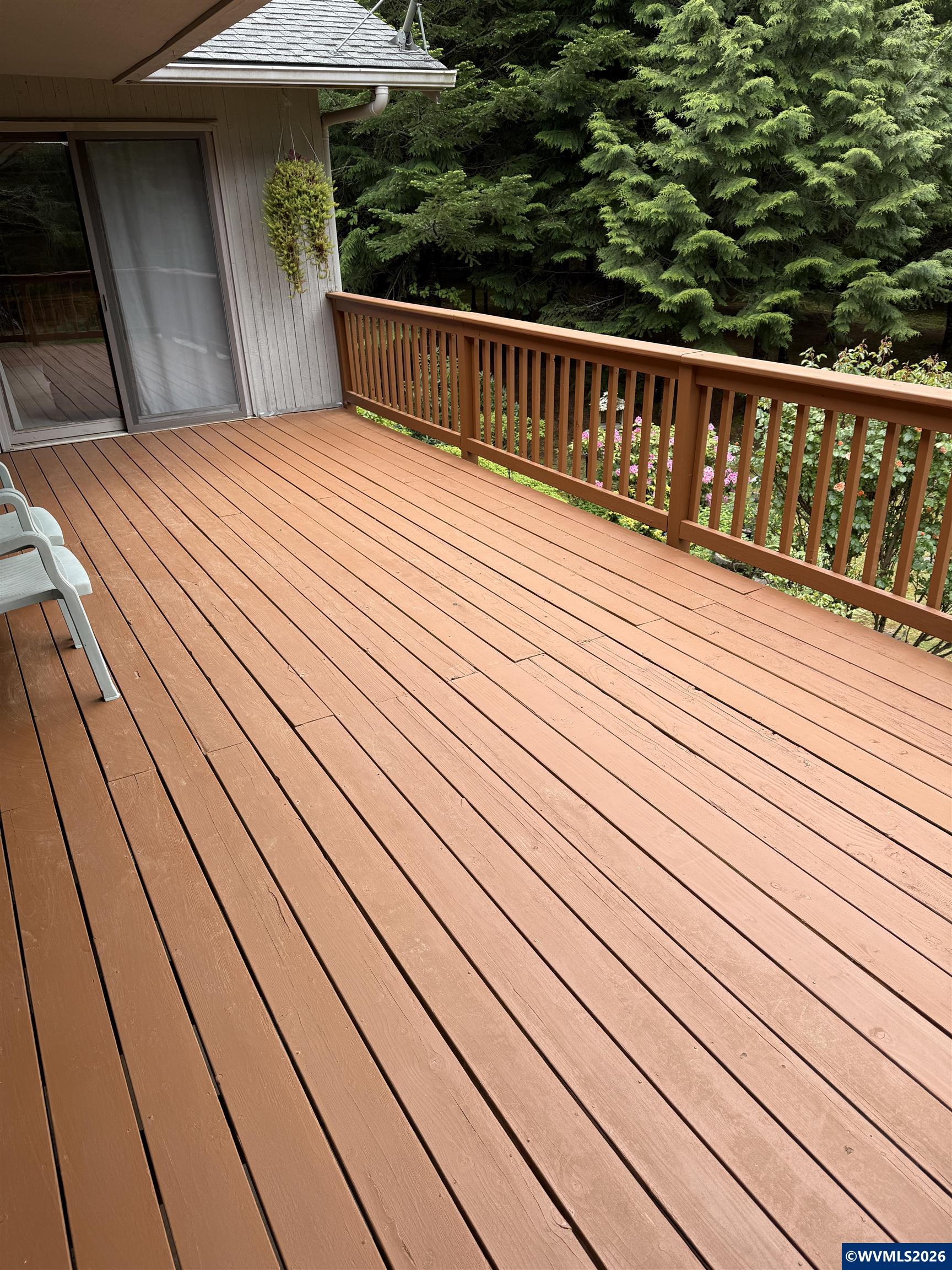 27572 South Kinzy Road Estacada, OR 97023 - Photo 21 of 50 a terrace view with wooden floor and fence