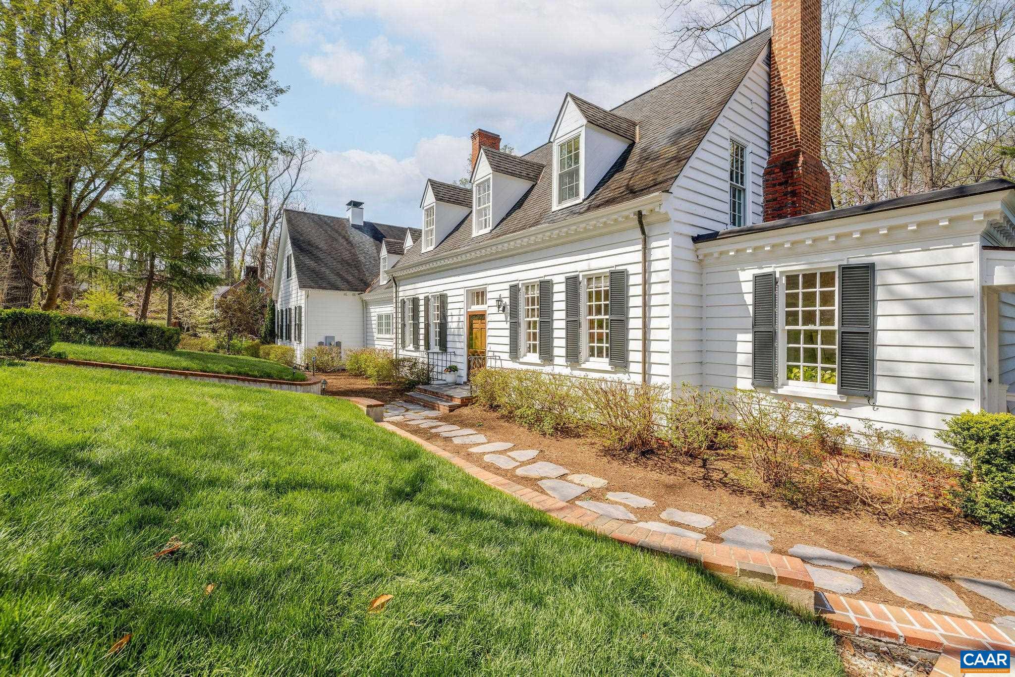 1331 Hilltop Road Charlottesville, VA 22903 - Photo 4 of 72