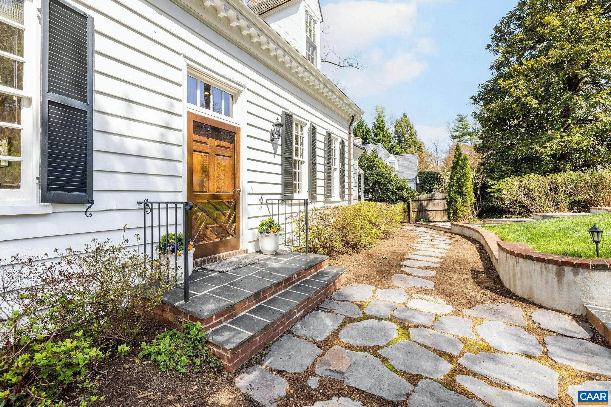 1331 Hilltop Road Charlottesville, VA 22903 - Photo 6 of 72