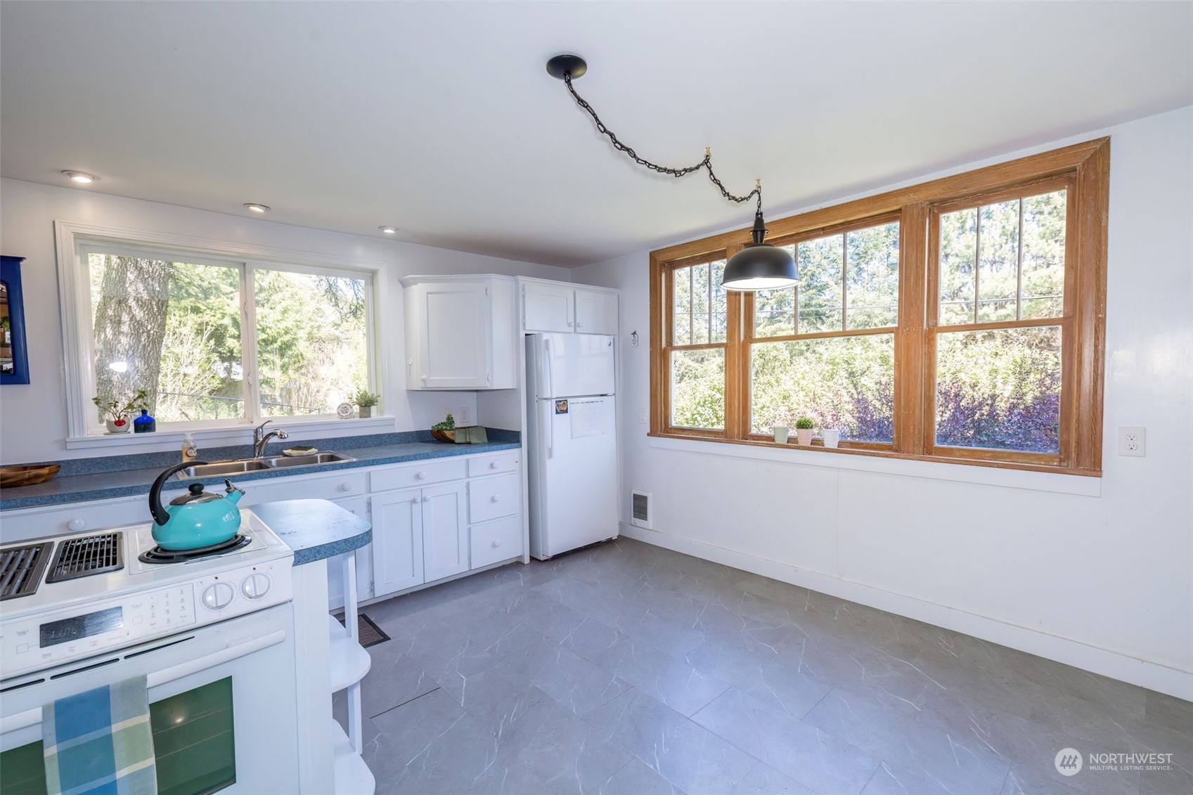 16622 Delano Road Southwest Lakebay, WA 98349 - Photo 15 of 40