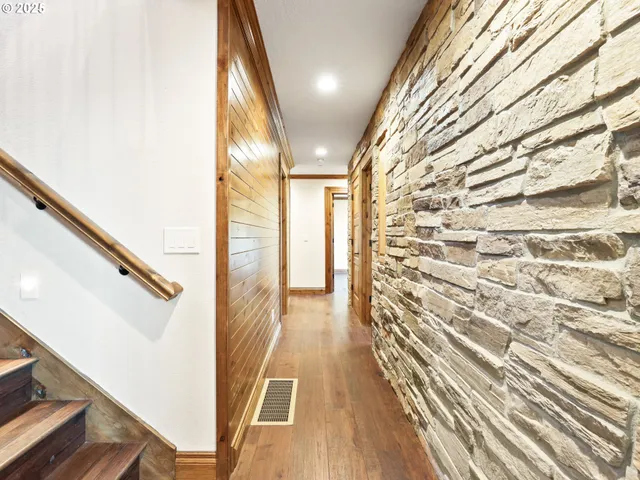 $1,990,000 | 30425 Southeast Haley Road, Boring, OR 97009