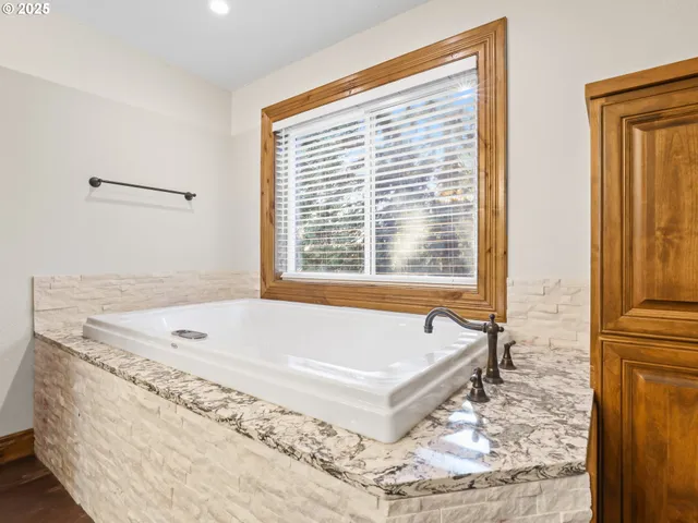 $1,990,000 | 30425 Southeast Haley Road, Boring, OR 97009