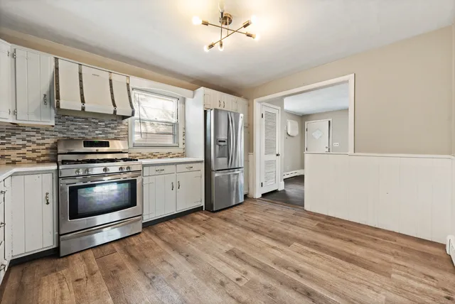 $2,300 | 30 Doran Street, Waterbury, CT 06704