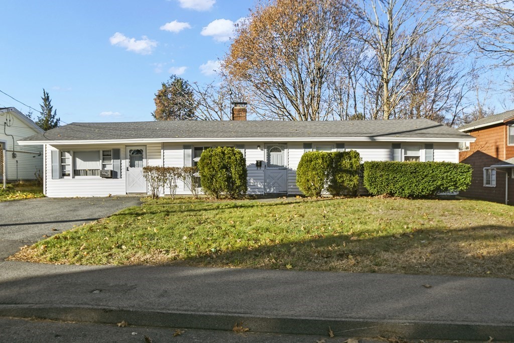36 McAuliffe Road Randolph, MA 02368 - Photo 1 of 25 Gallery Image 1