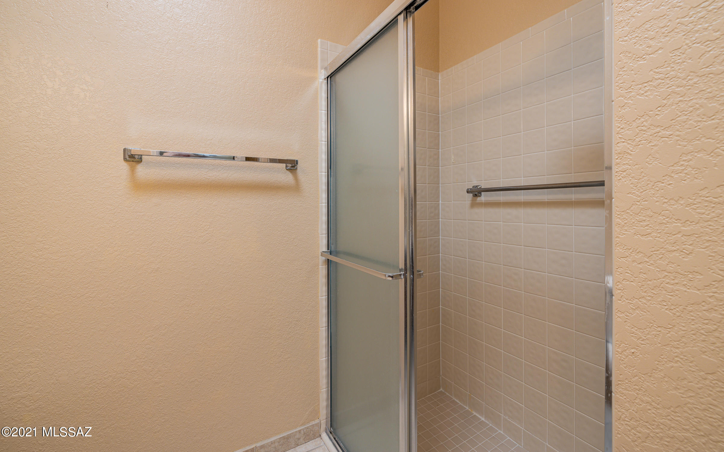 1750 West Camino Urbano Green Valley, AZ 85622 - Photo 24 of 34