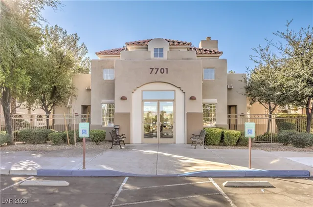 $1,250 | 1909 Desert Falls Court, Unit 106, Las Vegas, NV 89128