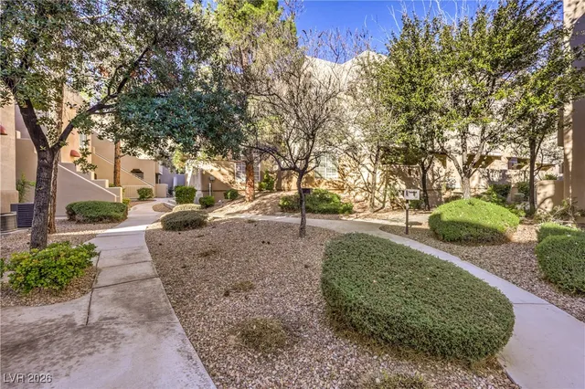 $1,250 | 1909 Desert Falls Court, Unit 106, Las Vegas, NV 89128