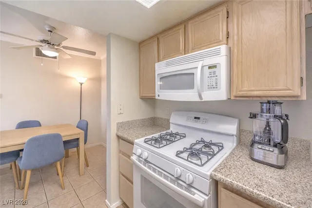 $1,250 | 1909 Desert Falls Court, Unit 106, Las Vegas, NV 89128