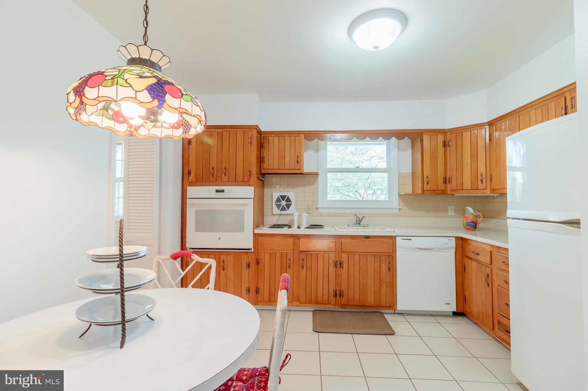 2408 Caney Road Wilmington, DE 19810 - Photo 9 of 25 Eat in kitchen with tile floor