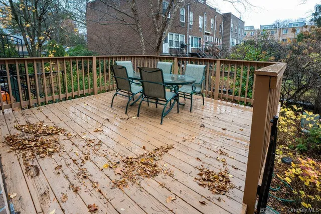 $1,399,000 | 3056 Independence Avenue | Spuyten Duyvil