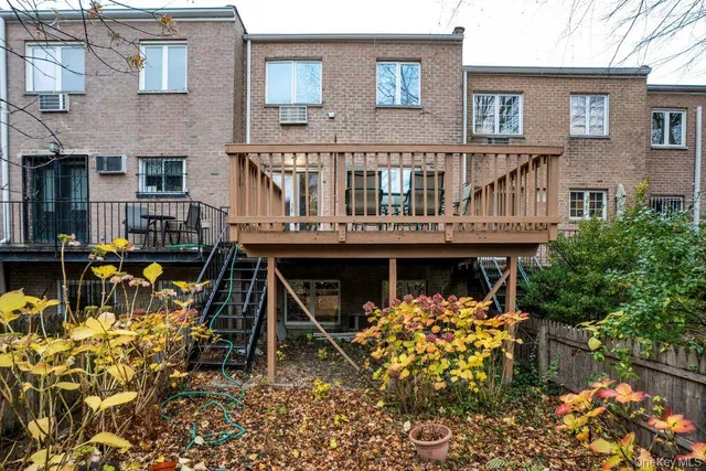 $1,399,000 | 3056 Independence Avenue | Spuyten Duyvil