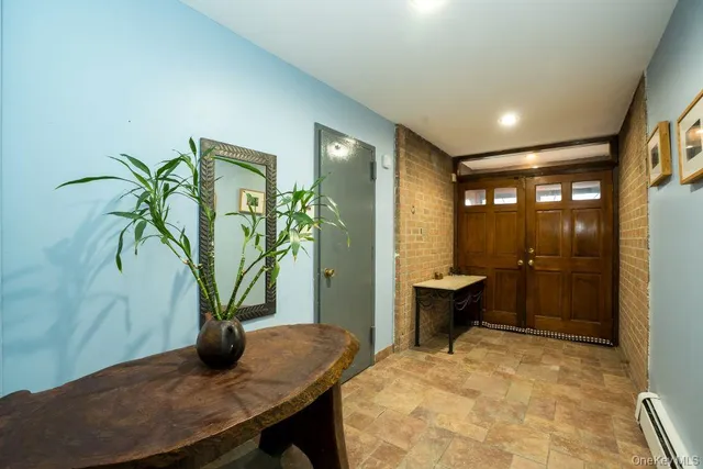 $1,399,000 | 3056 Independence Avenue | Spuyten Duyvil