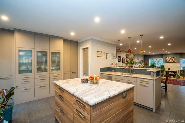 $1,399,000 | 3056 Independence Avenue | Spuyten Duyvil