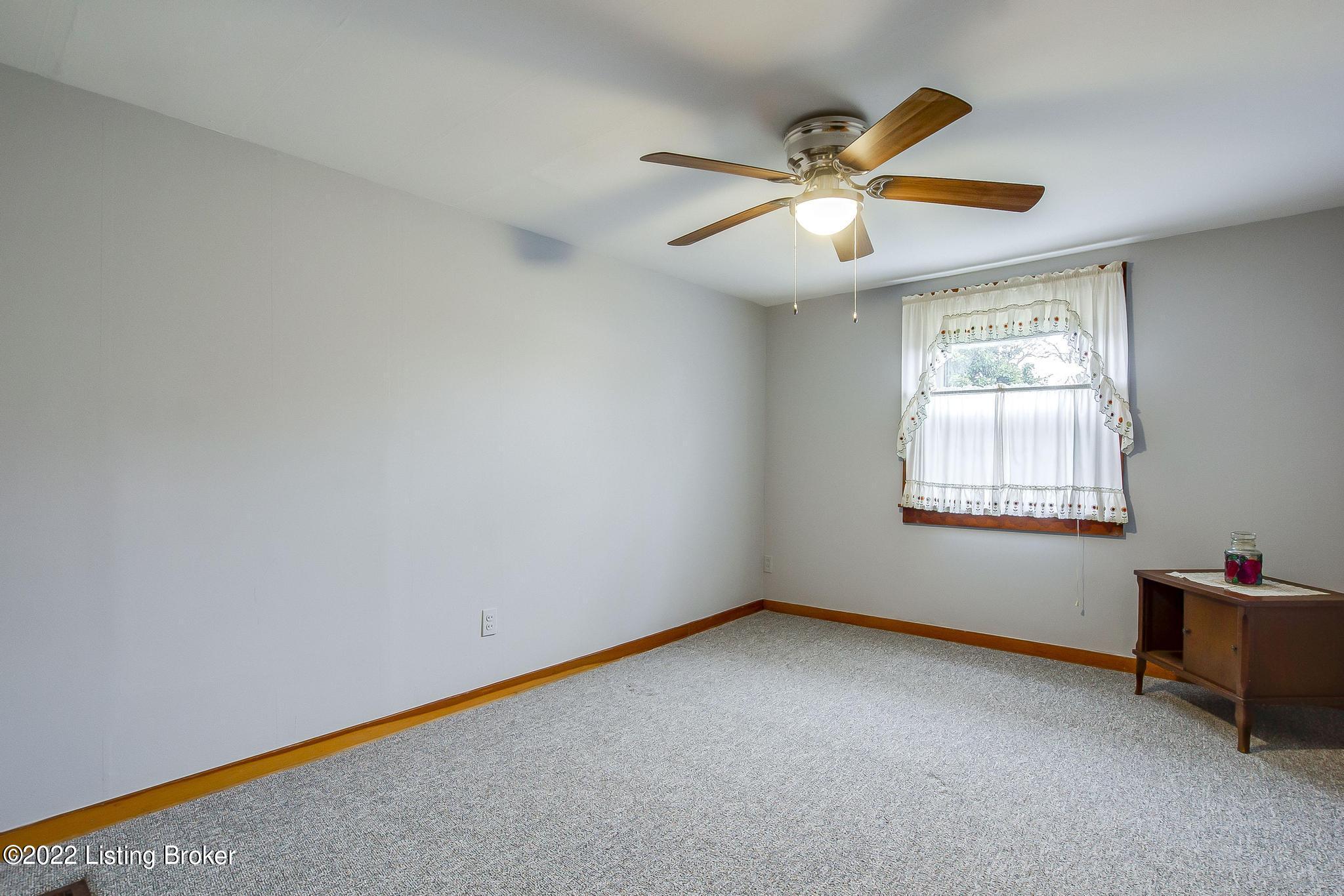 3005 Ralph Avenue Louisville, KY 40216 - Photo 33 of 52 3005_RalphAve_40216_214