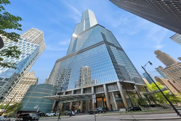 $459,900 | 401 North Wabash Avenue, Unit 2304, Chicago, IL 60611