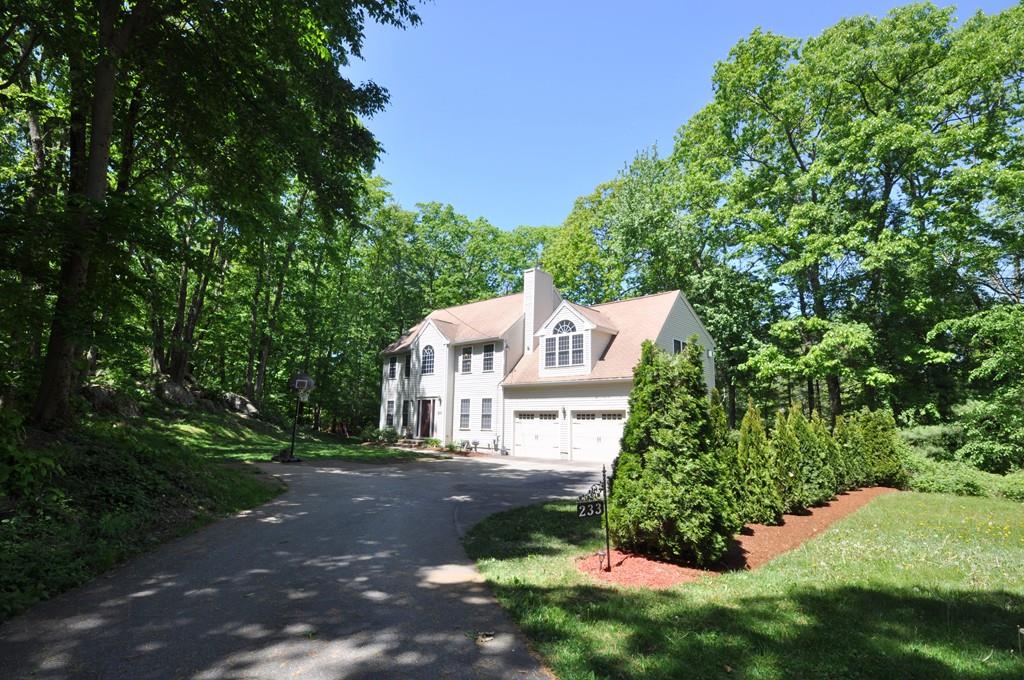 233 Raymond Road Marlborough, MA 01752 - Photo 1 of 31 Gallery Image 1