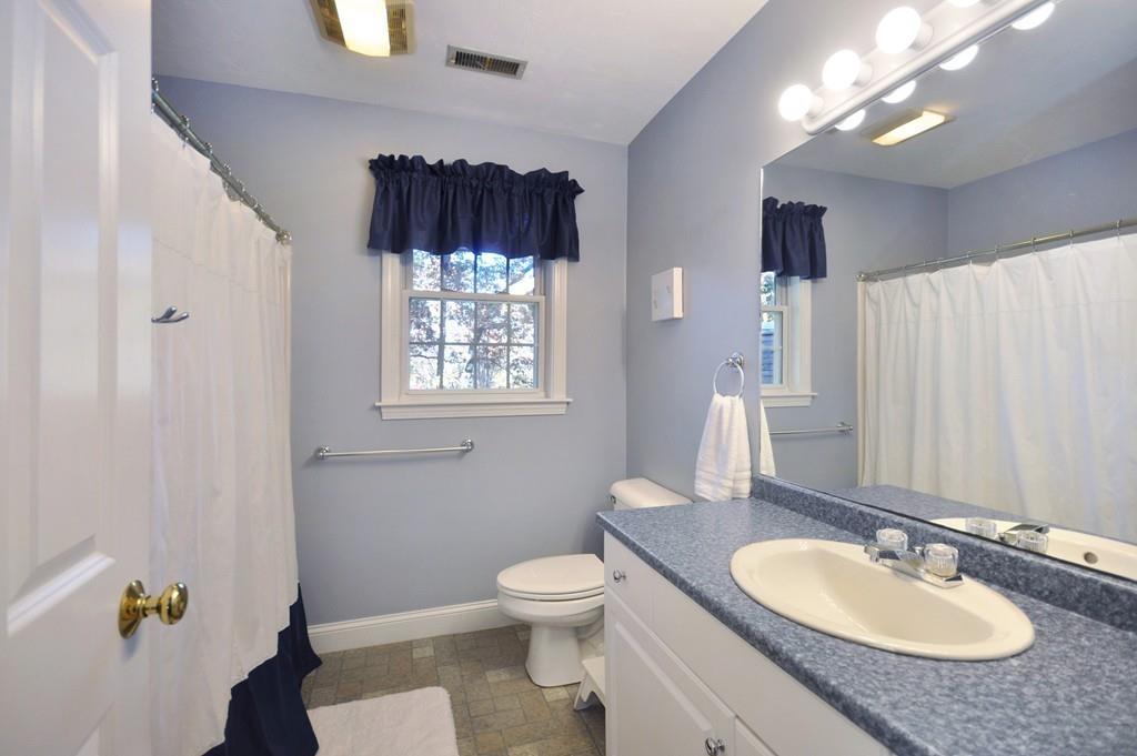 233 Raymond Road Marlborough, MA 01752 - Photo 16 of 31 Gallery Image 16