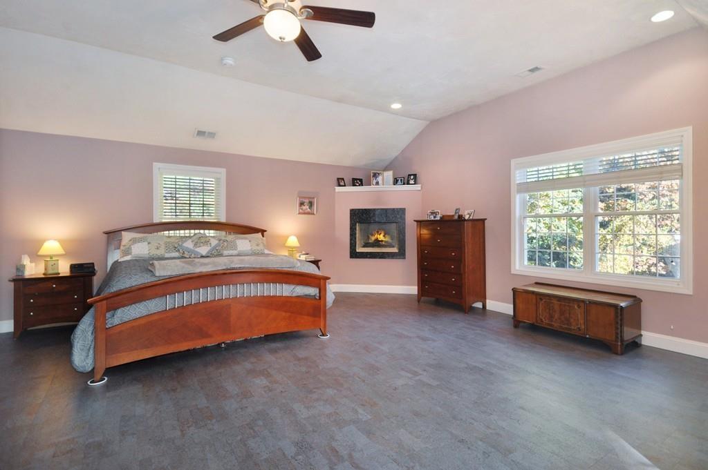 233 Raymond Road Marlborough, MA 01752 - Photo 19 of 31 Gallery Image 19